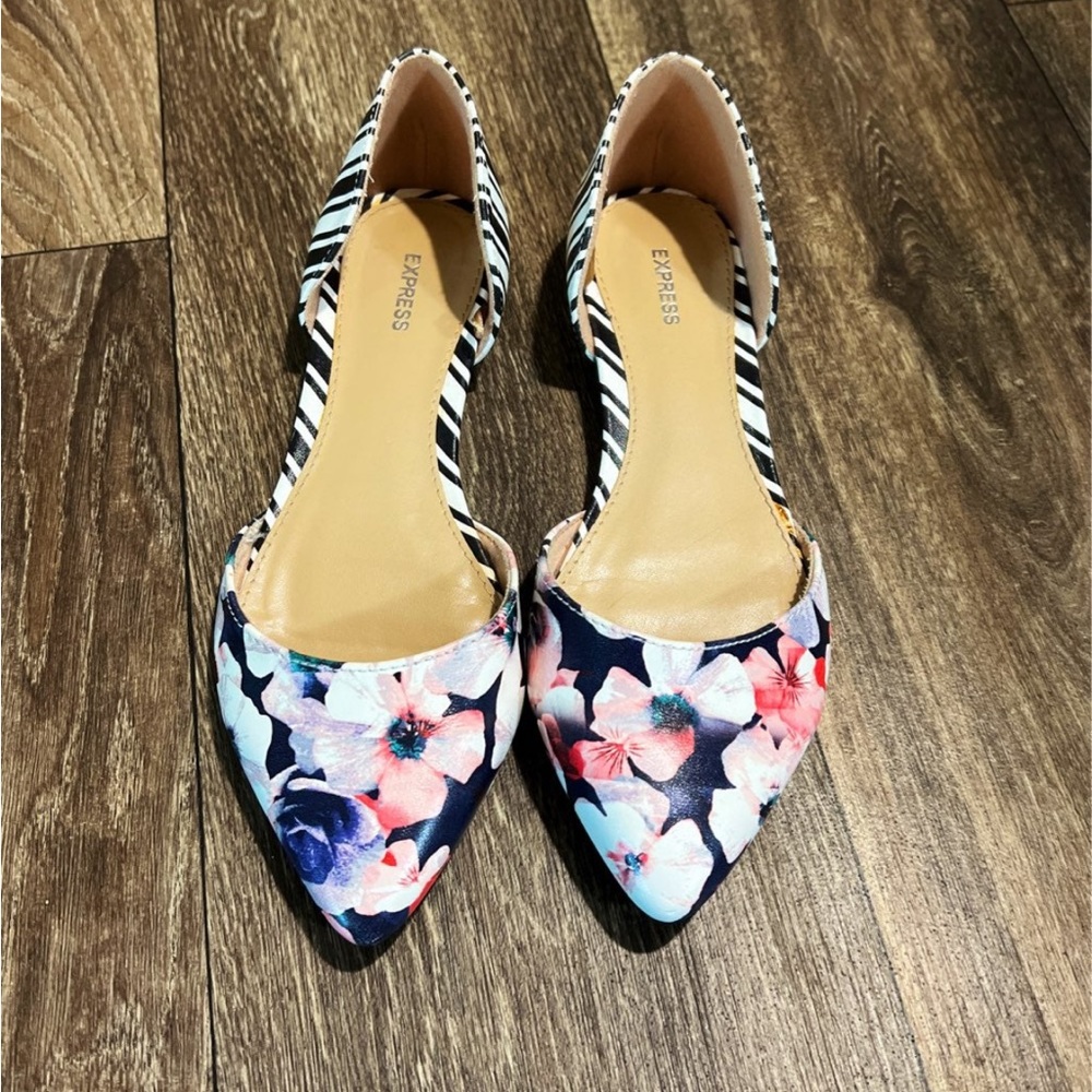Express Size 6 Floral Flat Shoes